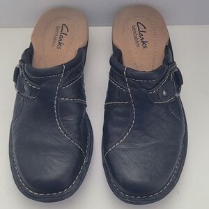 Clarks Bendables Women's Black Leather Clogs